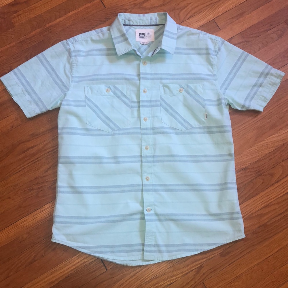 Reef Short Sleeve Button Down